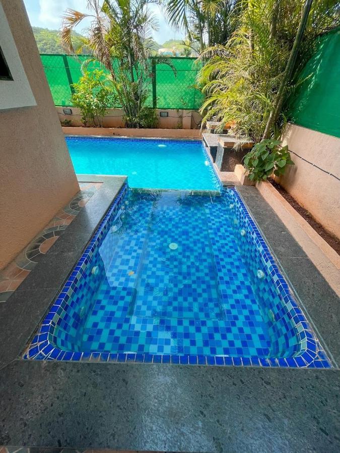 Corner House, Lonavla By Meheru-4 Bhk Villa With Pool Екстериор снимка